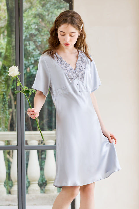 Seidenkleid mit V-Ausschnitt und Spitze Hellgrau
