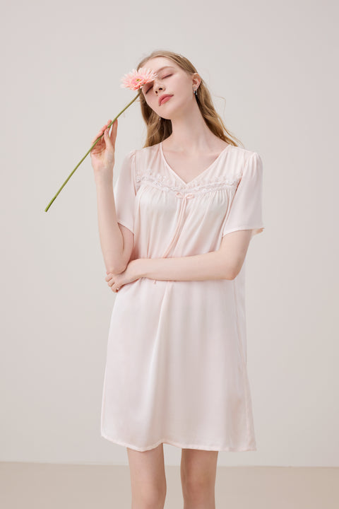 Camisón de Seda Encaje Pechera Escote en V Vainilla Hielo