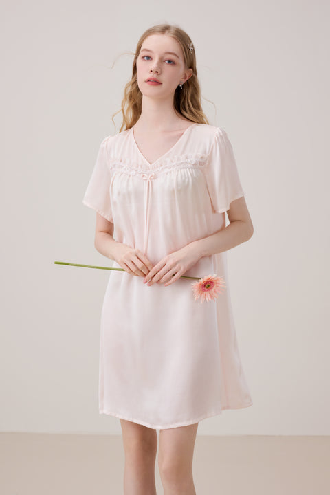 Camisón de Seda Encaje Pechera Escote en V Vainilla Hielo