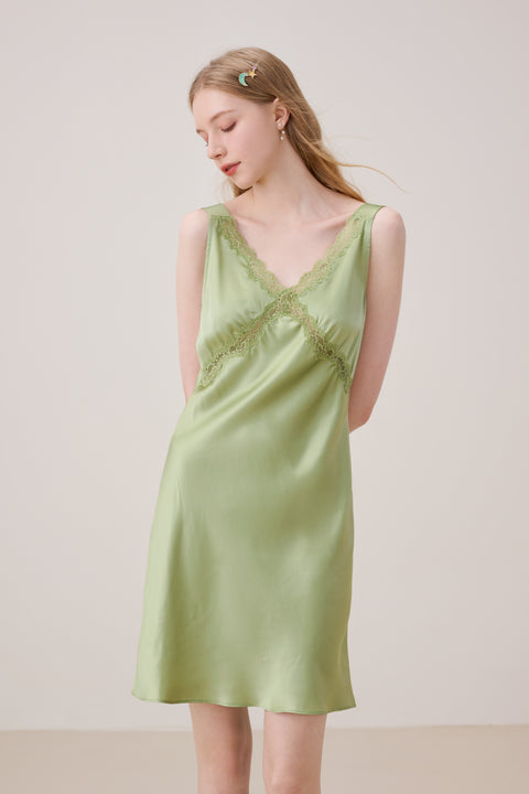Vestido lencero de seda verde Camisón de seda ahuecado