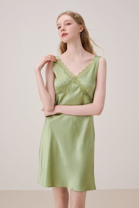 Vestido lencero de seda verde Camisón de seda ahuecado