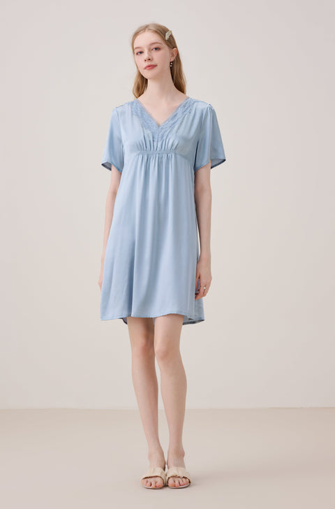 Camisón de Seda Encaje Escote en Pico Azul Nublado