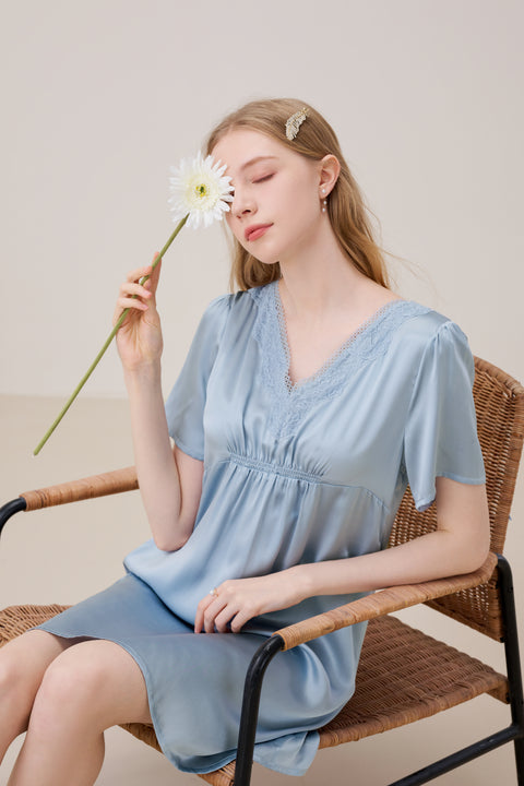 Camisón de Seda Encaje Escote en Pico Azul Nublado