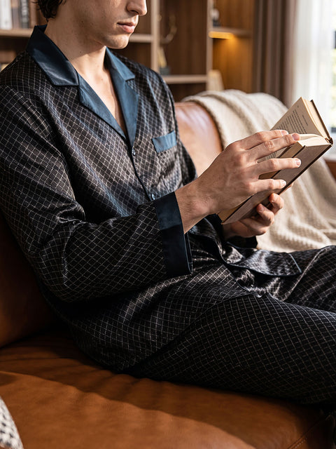 Conjunto de pijama de seda negro para hombre con estampado geométrico de seda